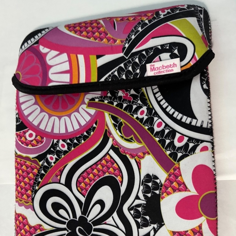 Macbeth Collection Reversible Neoprene Laptop/Tablet Sleeve – Fits 13” Device